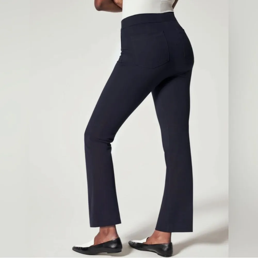 Spanx On-the-Go Kick Flare Pant in Navy Blue Size Small - Image 6