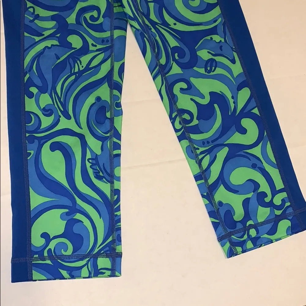 Lilly Pulitzer blue green luxletic leggings. - Image 2