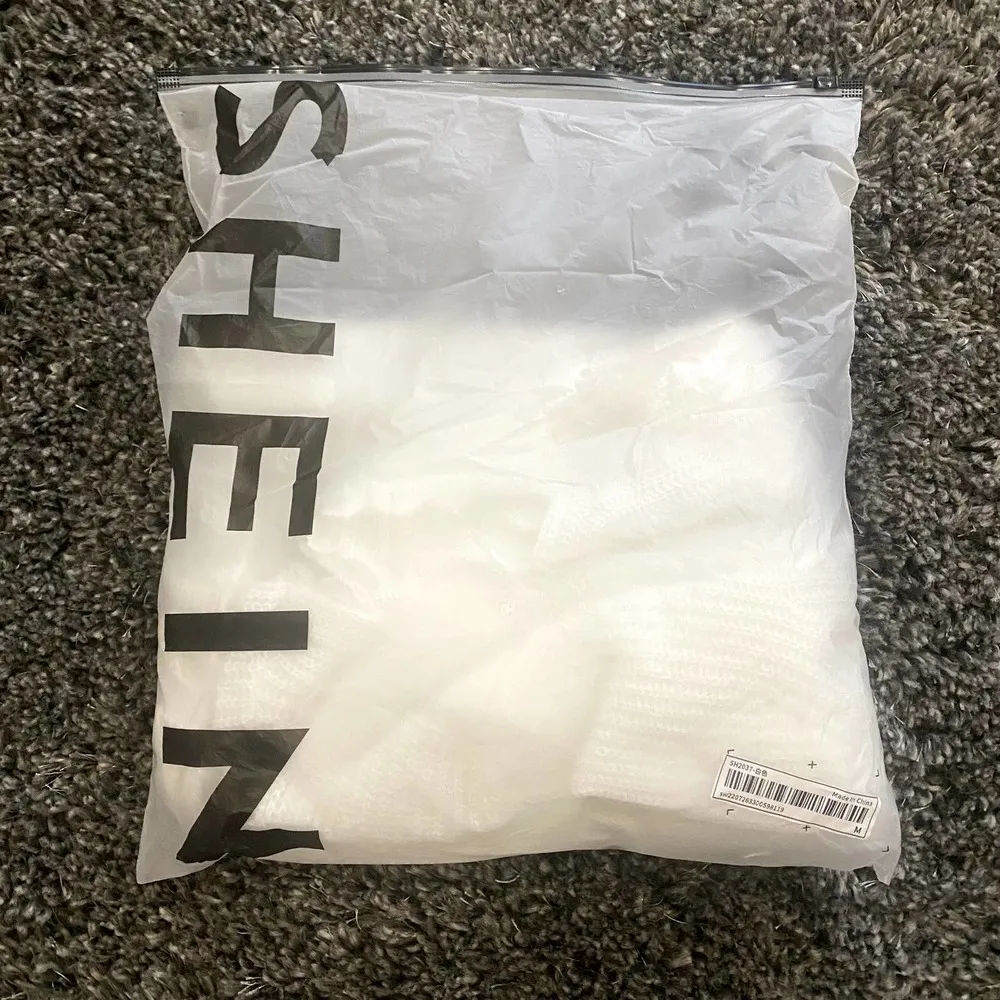 SHEIN V-Neck Knit Sweater with Bow Accent in White, Size M​​​​​​ - Image 5