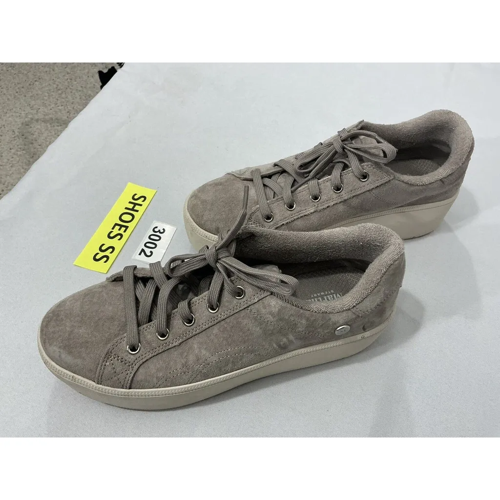 Womans Sketchers Martha Stewart Size 10 Taupe Suede Lace Up Platform Sneakers - Image 3