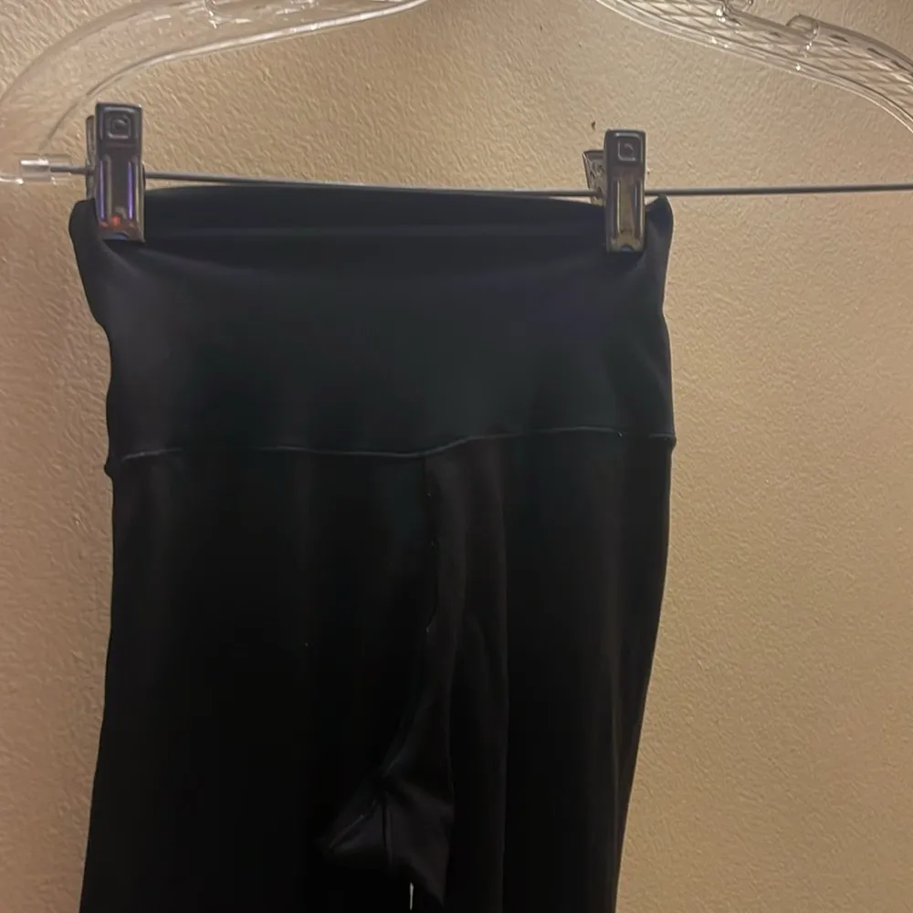 OFFLINE By Aerie Real Me High Rise Flare Legging - Size XS - Image 8