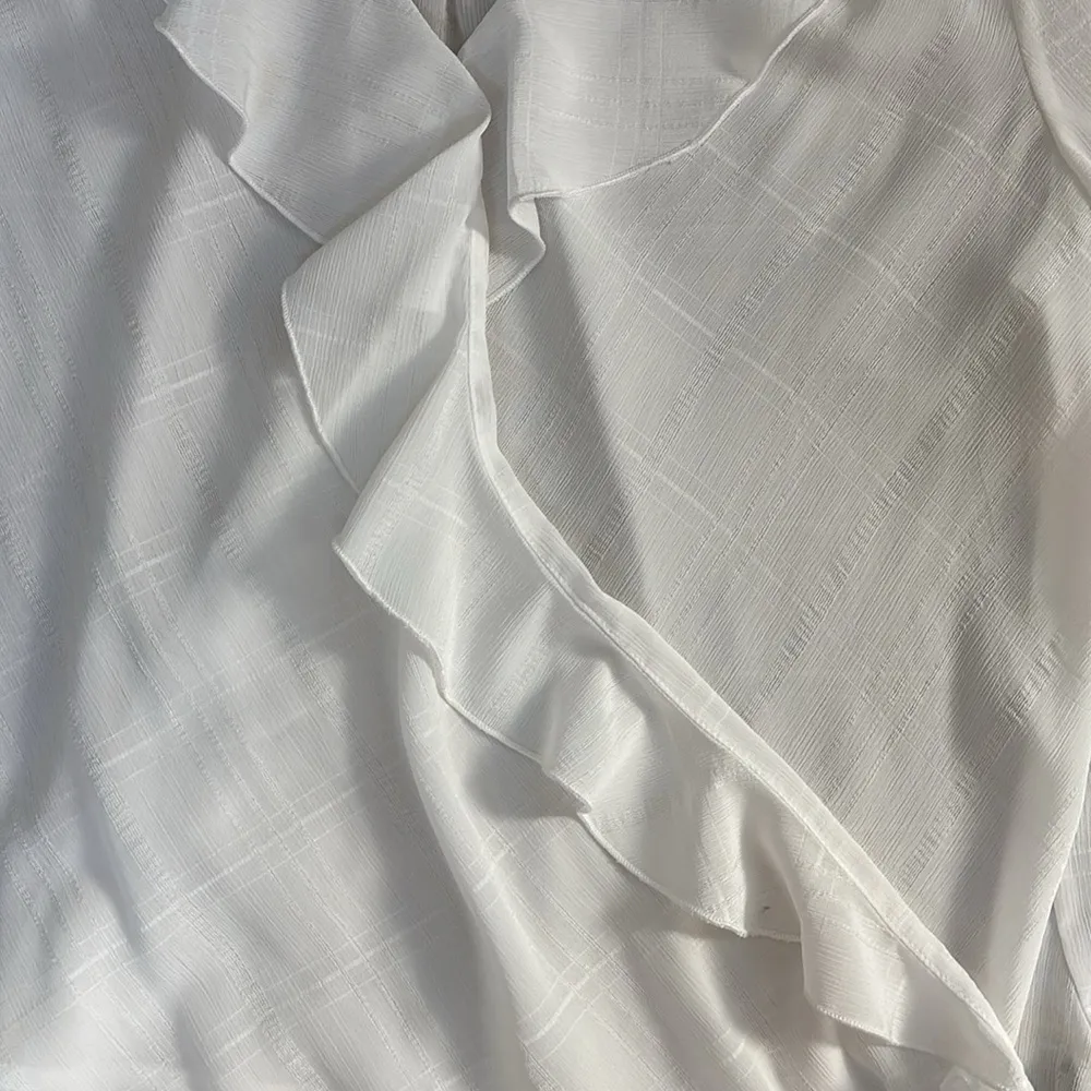 BCX White Ruffle Blouse with Flared Sleeves - Image 3