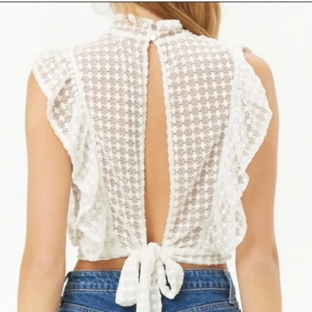 Forever 21 Lace/Crochet Flutter Sleeve Open back Eyelet Top - Image 6