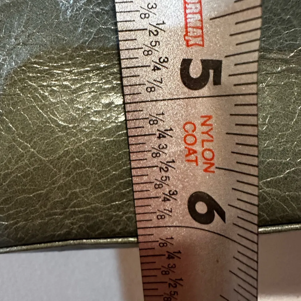 Vintage Hobo crossbody leather purse in light teal/sage Green - Image 9