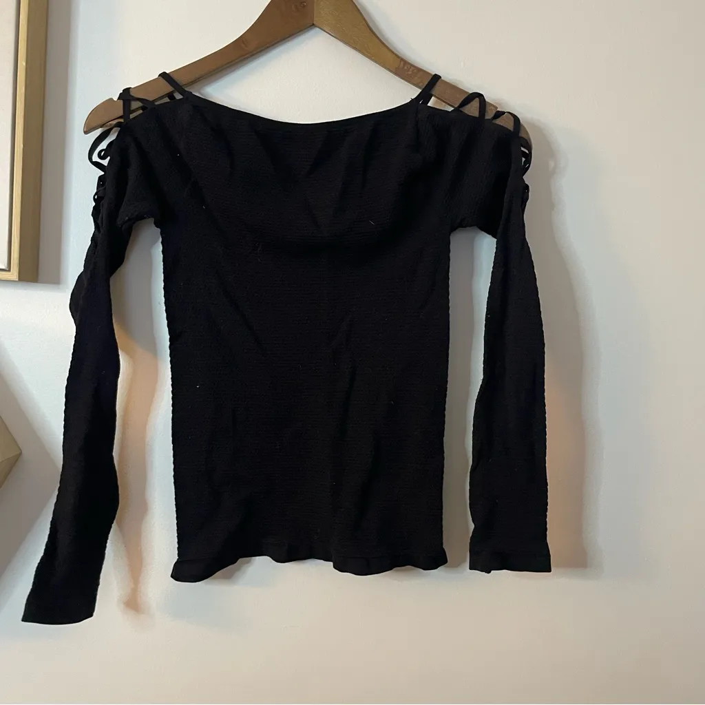 Free People Top with Sleeve Cutout Detail M/L - Image 2