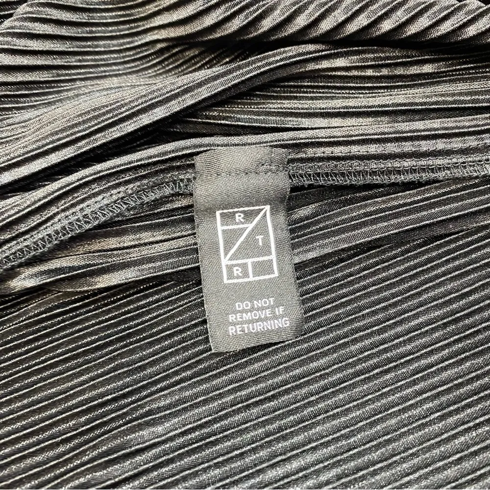 Bronx and Banco Purple Florence Gown Size Small - Image 6