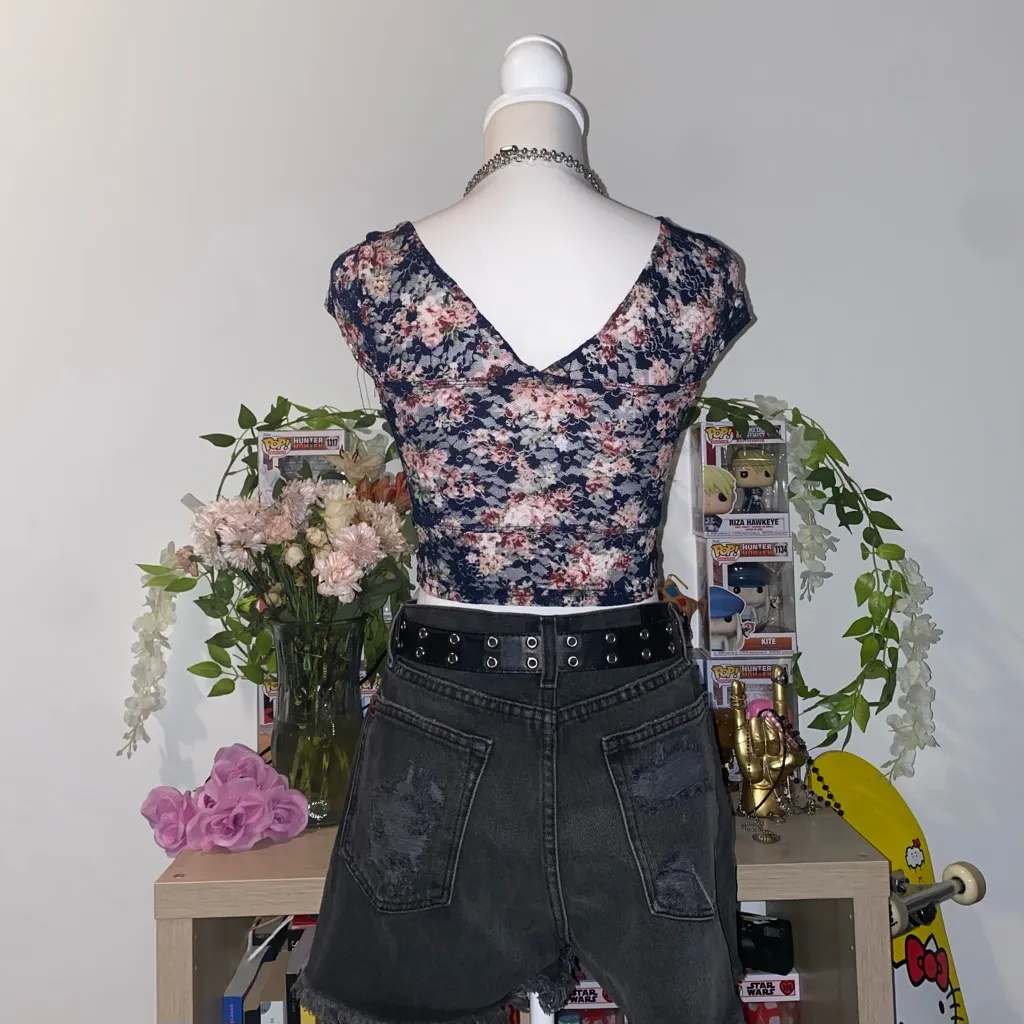 Love Culture whimsical gothic fairycore floral print square neck crop top - Image 3