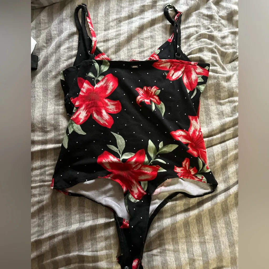 Guess Black Bodysuit with Red Floral Design - Image 2