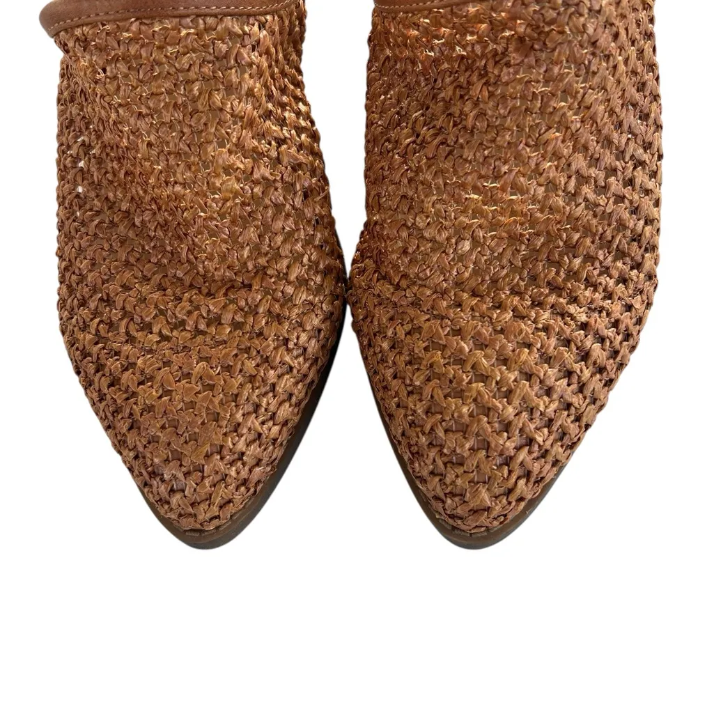 CL by Laundry Women's Brown Woven Mules 1990’s - Image 2