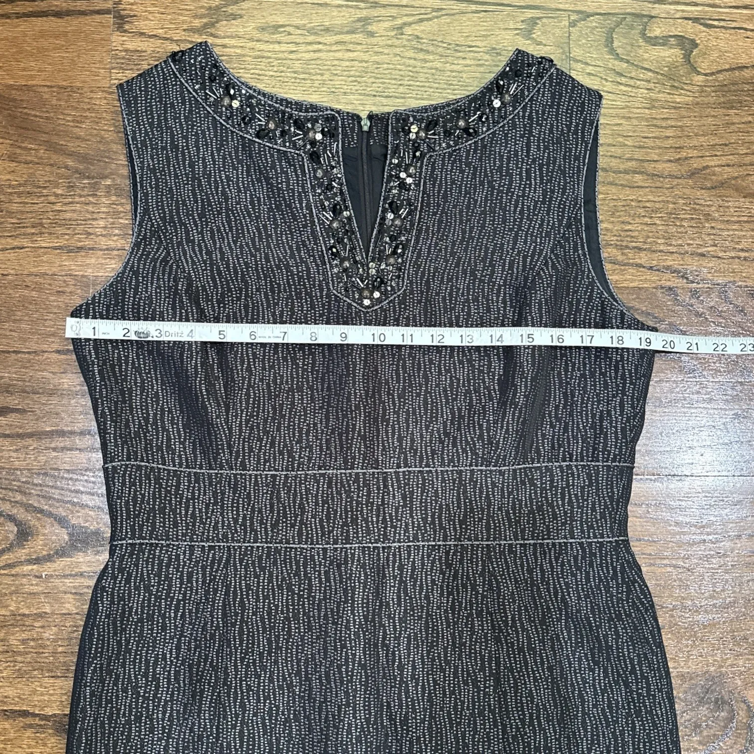 Tahari Arthur S. Levine Size 12 Sheath Dress Embellished Sleeveless Career Party Gray - Image 6