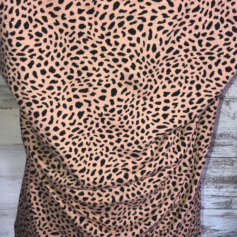 Pink Victoria’s Secret animal print top cheetah/leopard print size medium shirt‌ - Image 5