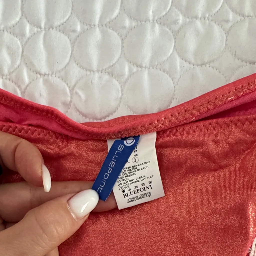 Women salmon pink and White Bikini Set fits like a medium - Image 2