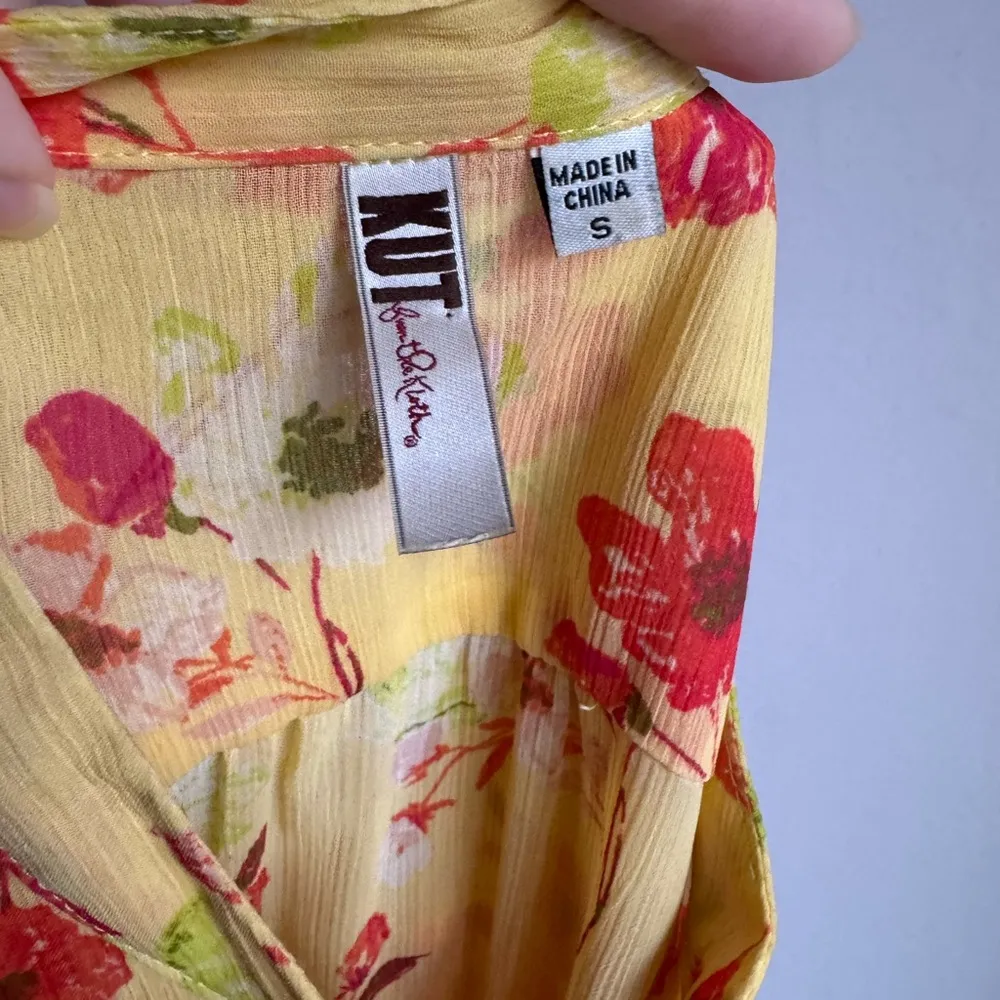Kut from the Kloth Yellow Red Floral Sheer Button Down Blouse Women’s S Boho - Image 6