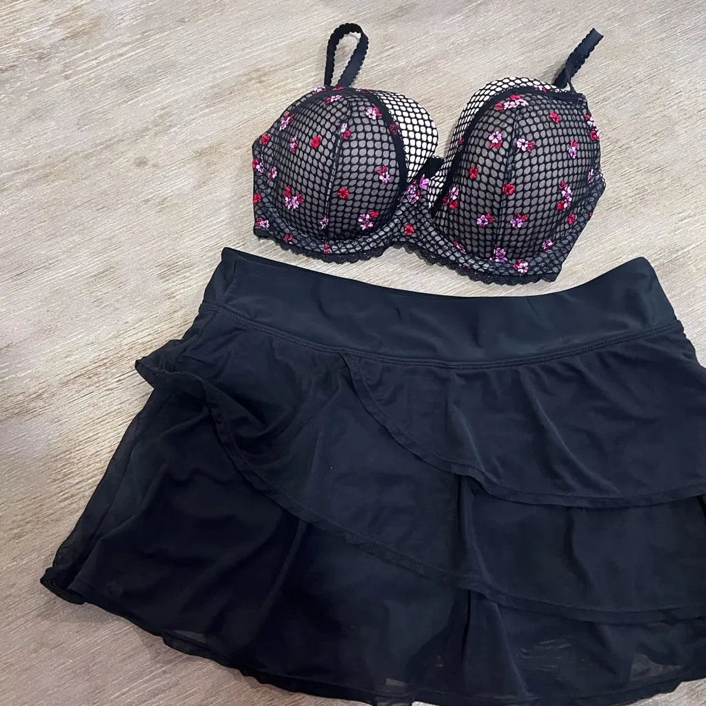 Dream Angel embroidery & Lined Demi coverage Black Floral Mesh net two tone Bra Size undefined - Image 3