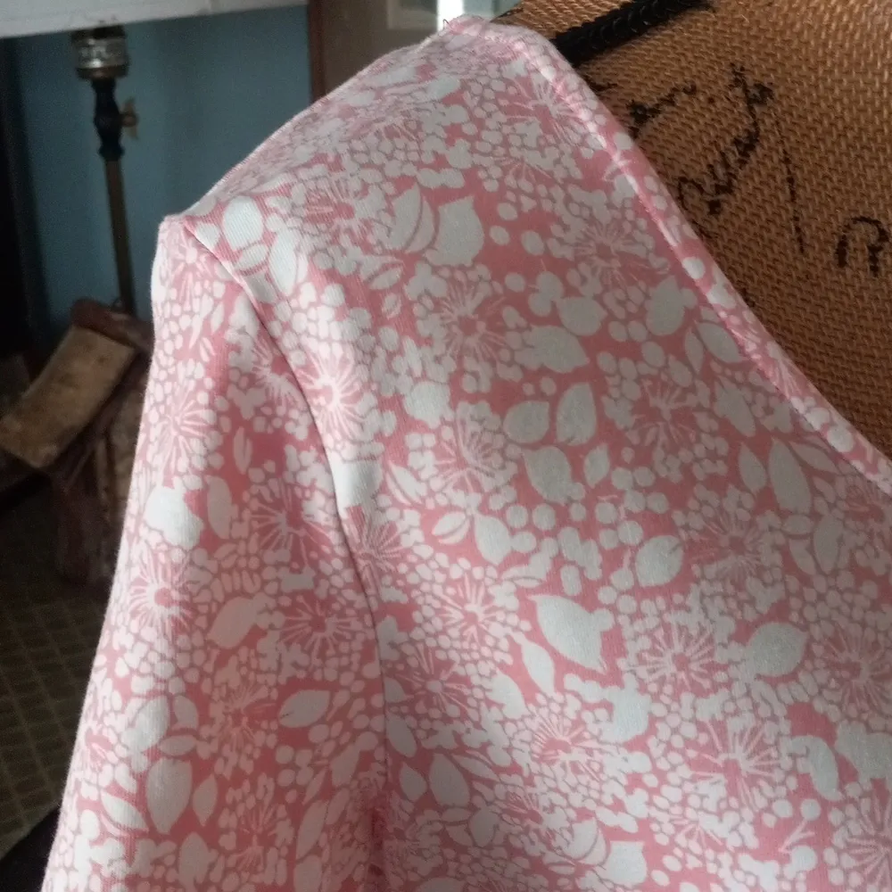 Lands End Pink and White Floral Print Fit & Flare Pocket Dress - Image 3