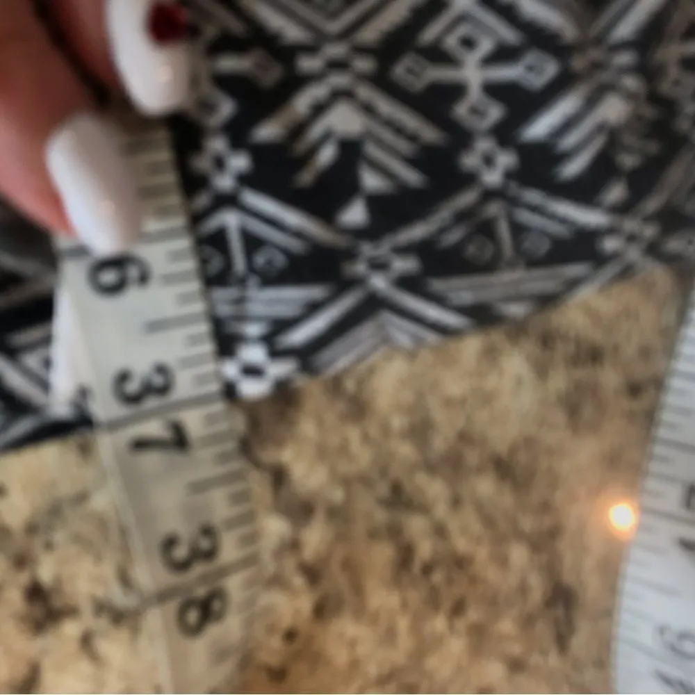 Per Se Black and White Geometric Maxi Skirt Small - Image 4