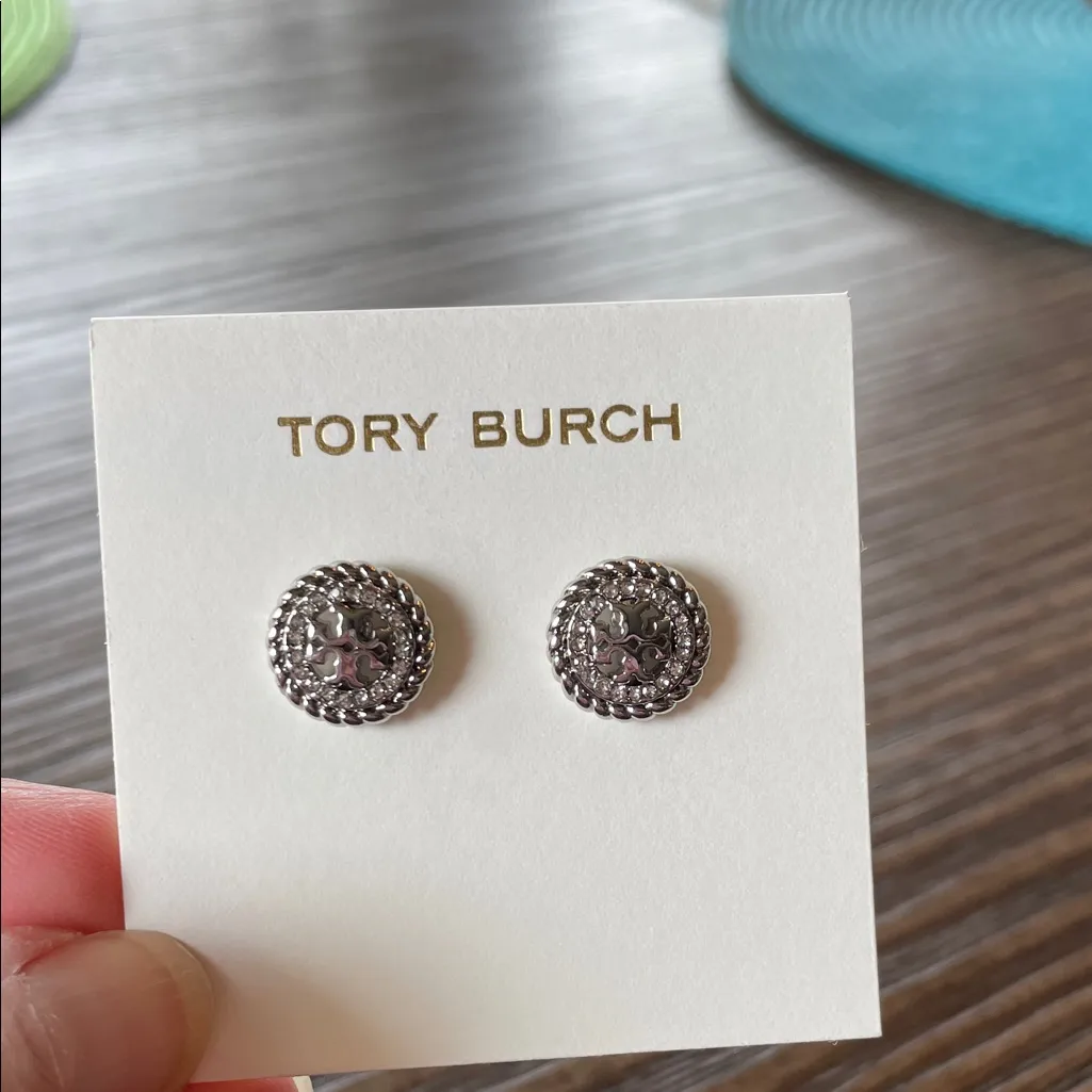 Tory Burch Rope Pave’ Crystal Stud Earrings NEW - Image 2