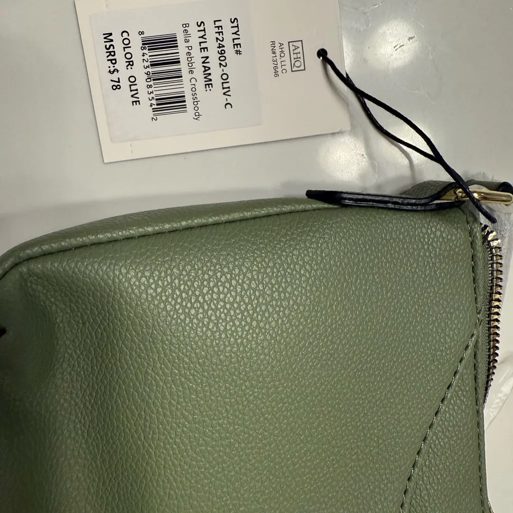 New London fog crossbody color Olive - Image 2