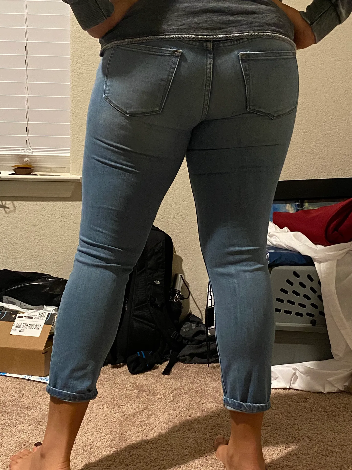 Comfy Capri Jeans Size 8 - Image 2