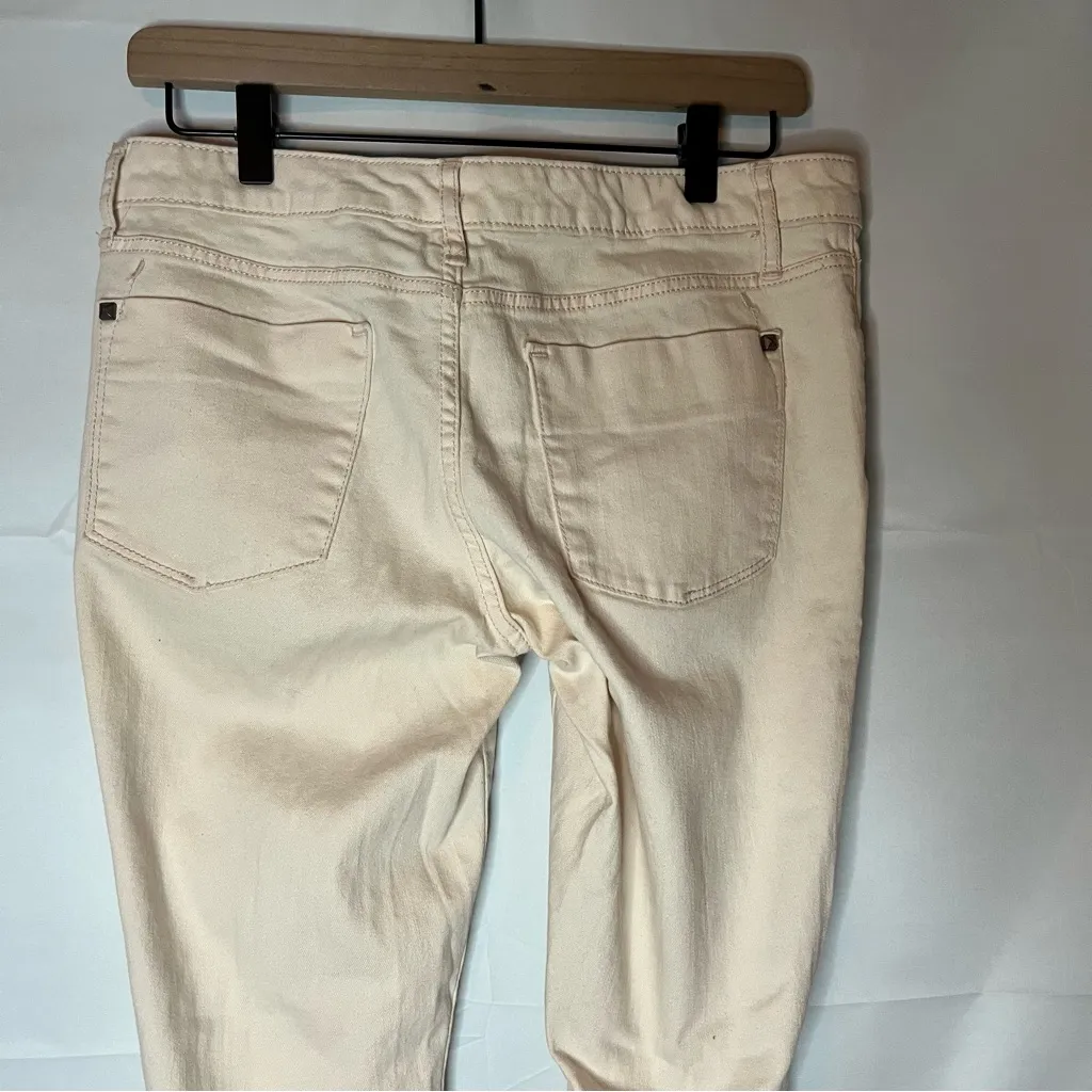 Mossimo Supply Co. Ivory Skinny Jeans Size 6 - Image 5