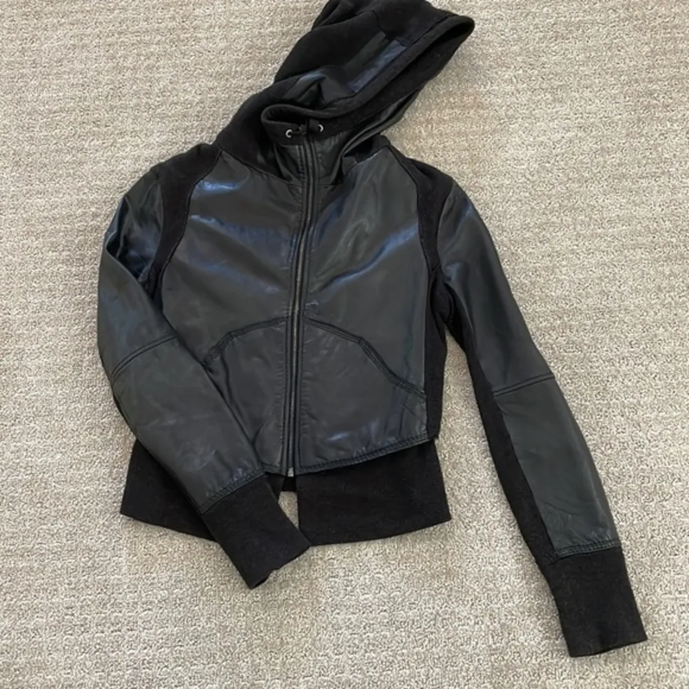 BCBGMAXAZRIA Black Leather Oakley Hooded Jacket - Image 8