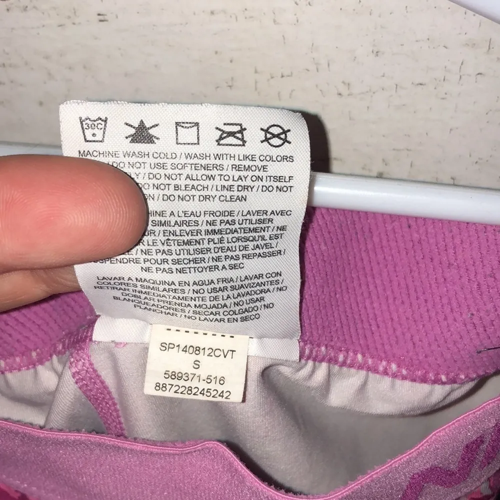 Nike printed spandex shorts yellow and pink in color size small workout … - Image 4