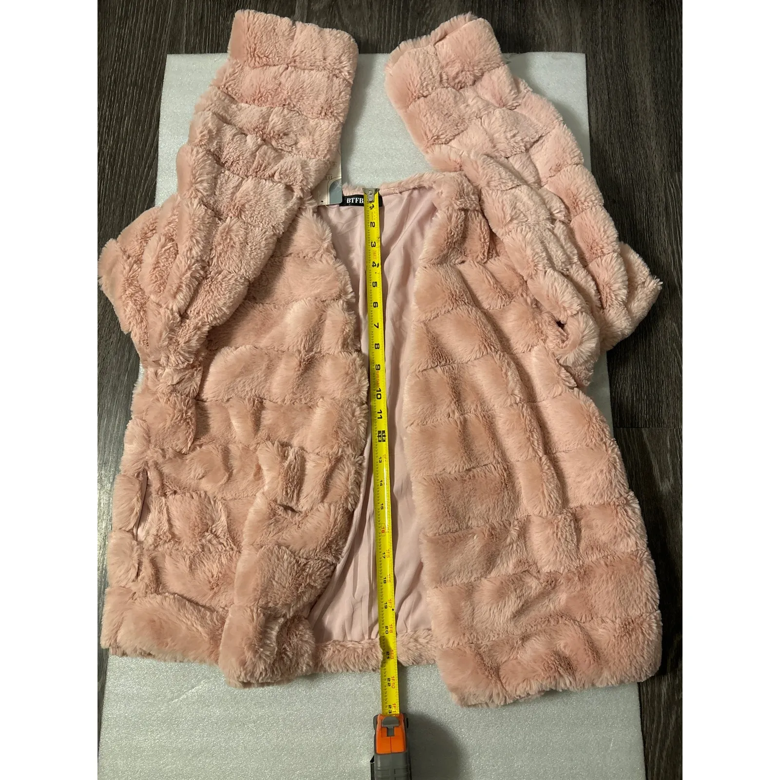 BTFBM Belong To Fashion Beauty Merriness Short Pink Faux Fur Jacket M Retro NEW Size M - Image 8