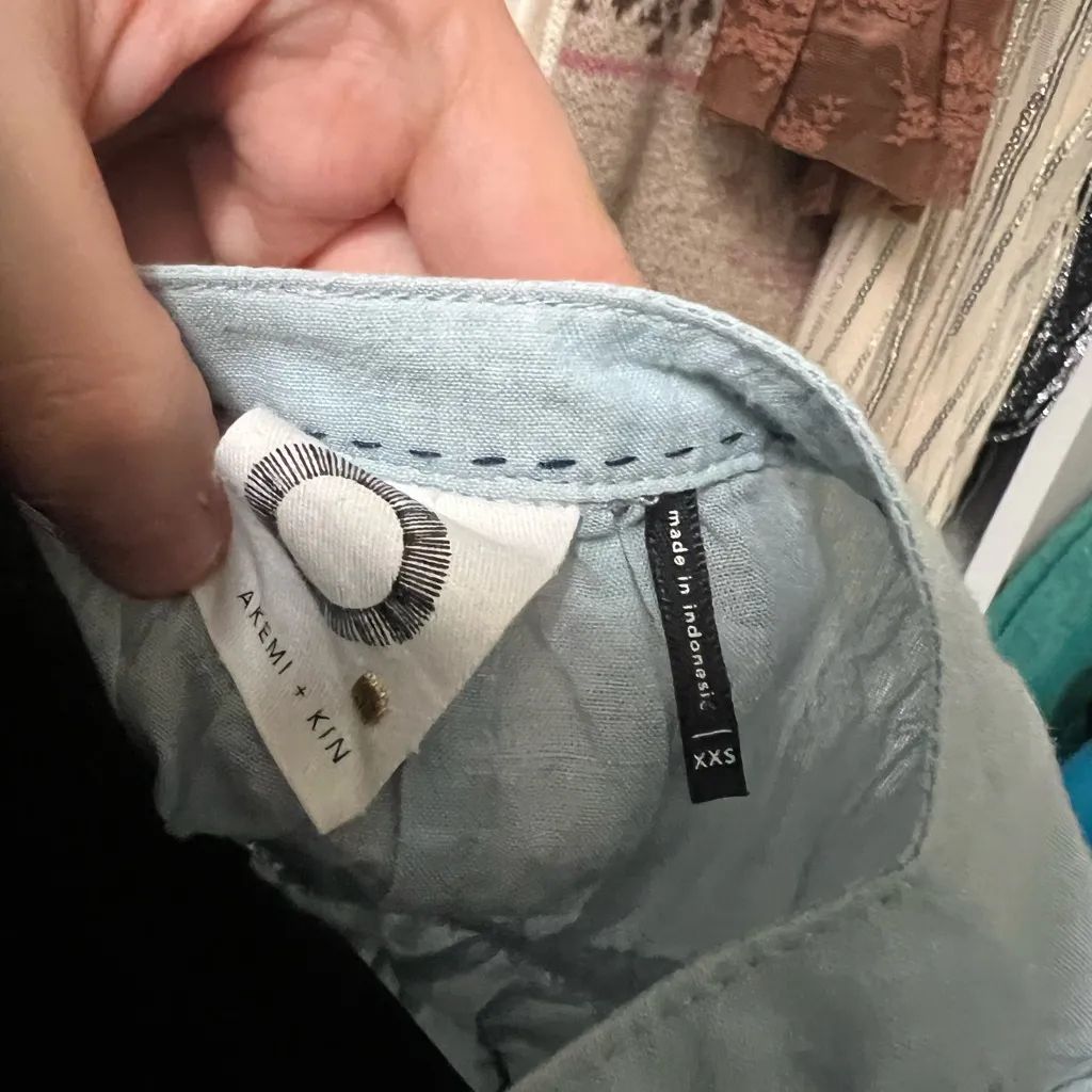 Akemi + Kin | Light Blue Sleeveless Pintuck Blouse | Size XXS - Image 3