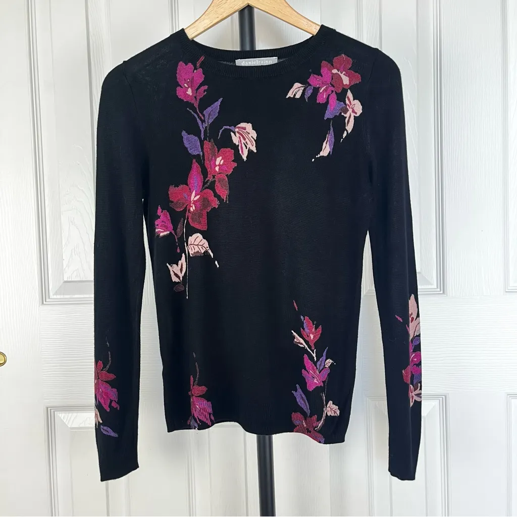 Daniel Rainn Lyna Crew Neck Pullover Sweater - Image 2