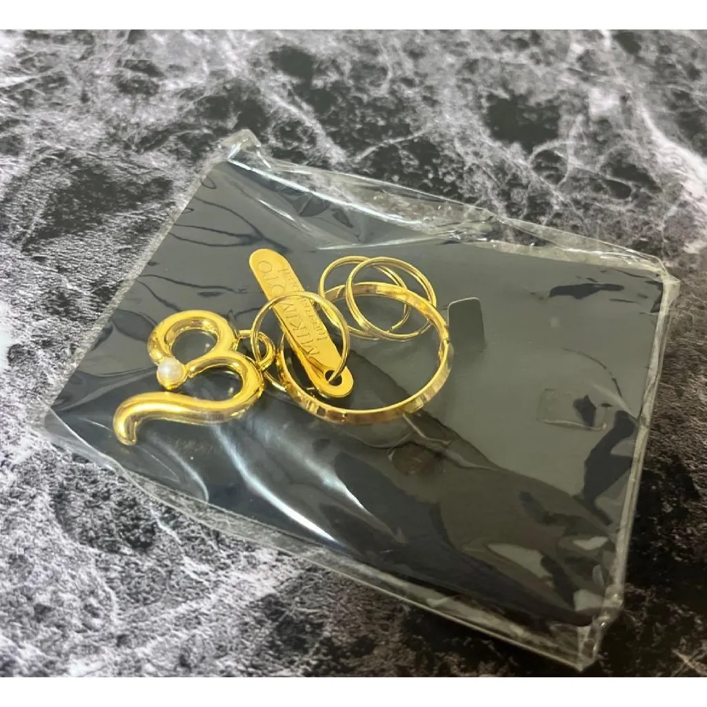 NWB MIKIMOTO G clef key chain pearl decoration M golden bag charm Gold - Image 2