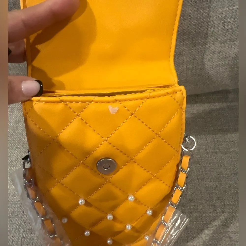 NWT Badgley Mischka‎ women's phone camera bag in yellow with pearl accents - Image 4