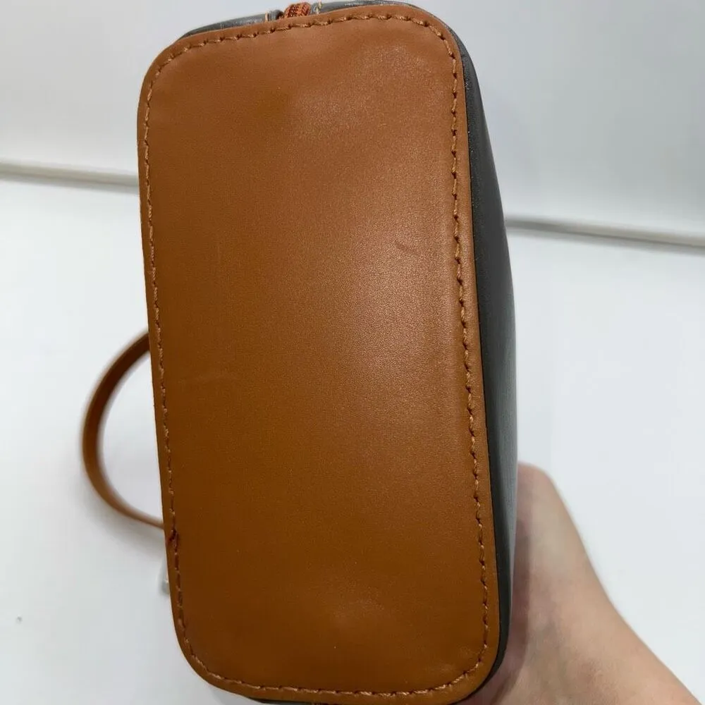 Vera Pelle Made in Italy Gray and Vachetta Leather Crossbody - Image 6