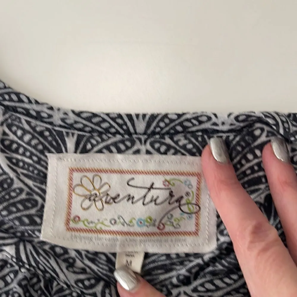 Aventura long sleeve shirt. Size Medium. Black - Image 4