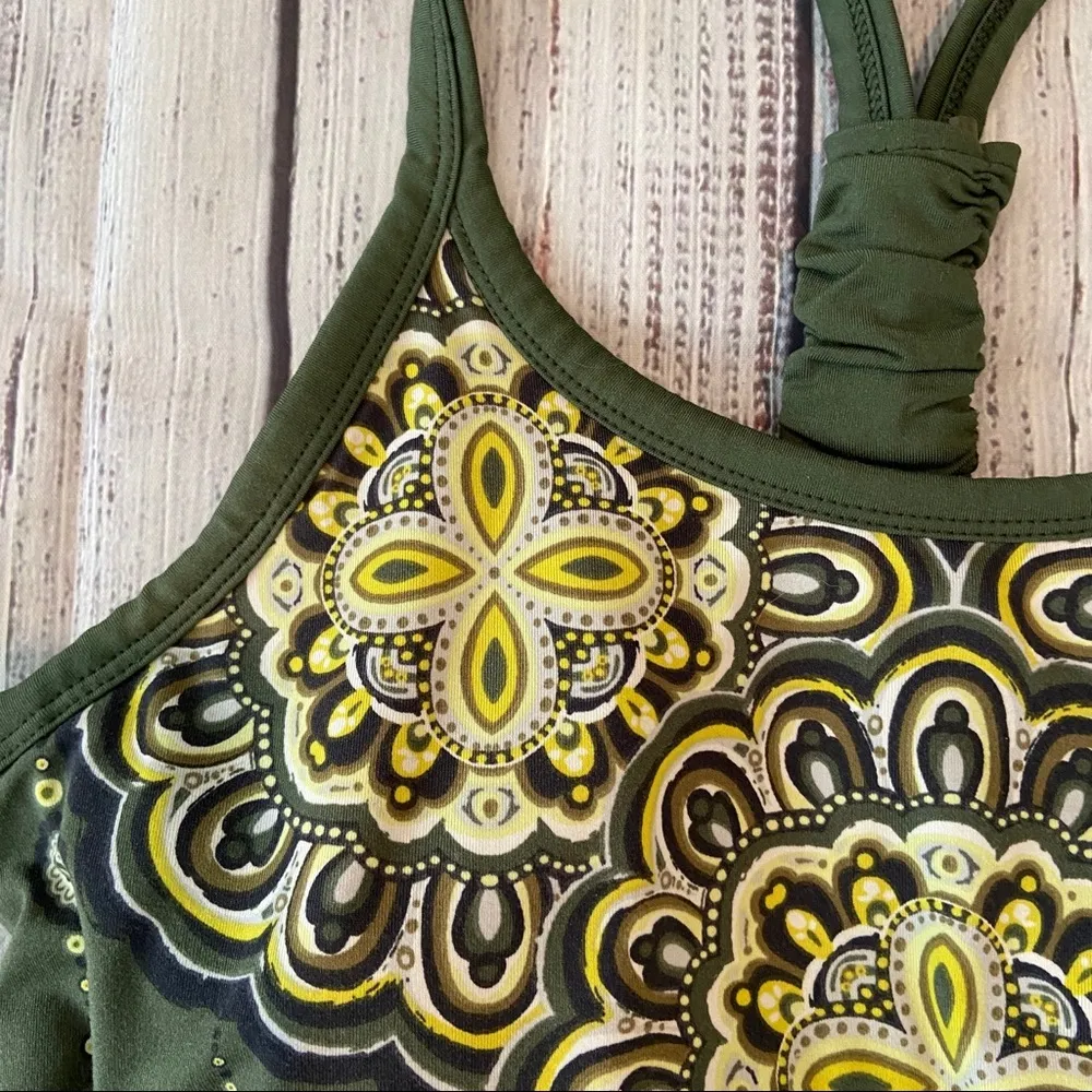 Athleta Green Kaleidoscope Y Back Tank Top.  Size Small. EUC - Image 3