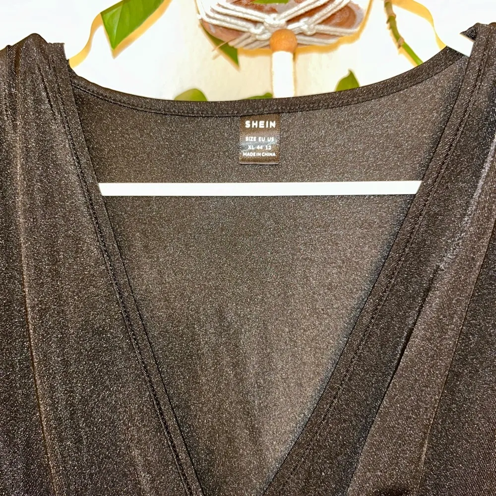 SheIn  Lantern Sleeve Split Thigh Dress - Image 3