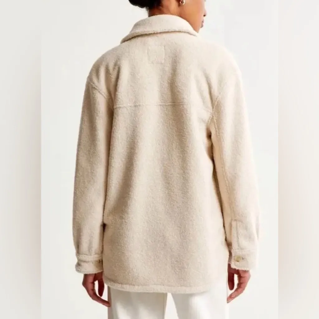 Abercrombie & Fitch Women’s Sherpa Shacket color Cream size Small - Image 3