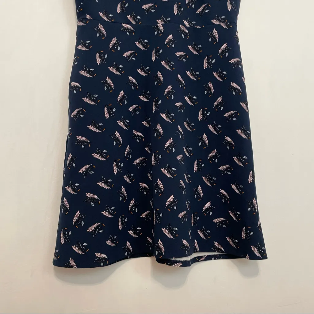 ANN TAYLOR LOFT Navy Blue Feather Print Dress V-Neck Cap Sleeve Boho Fit & Flare - Image 5