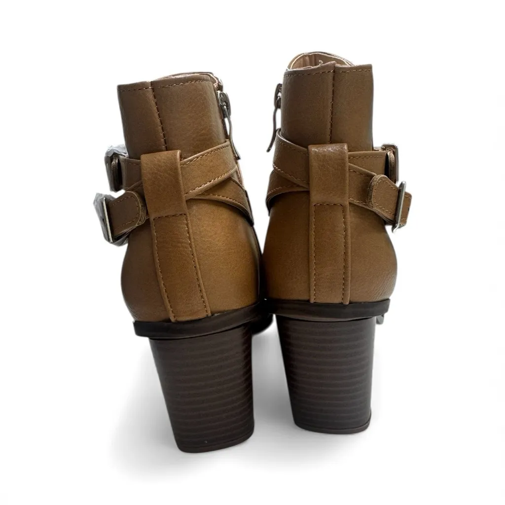 Elegant Tan Ankle Booties Size 9 - Image 3