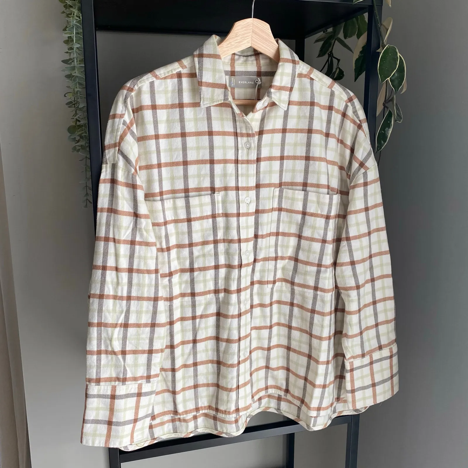 Everlane NWT  Boxy Fit Flannel Button Down Shirt - Image 2
