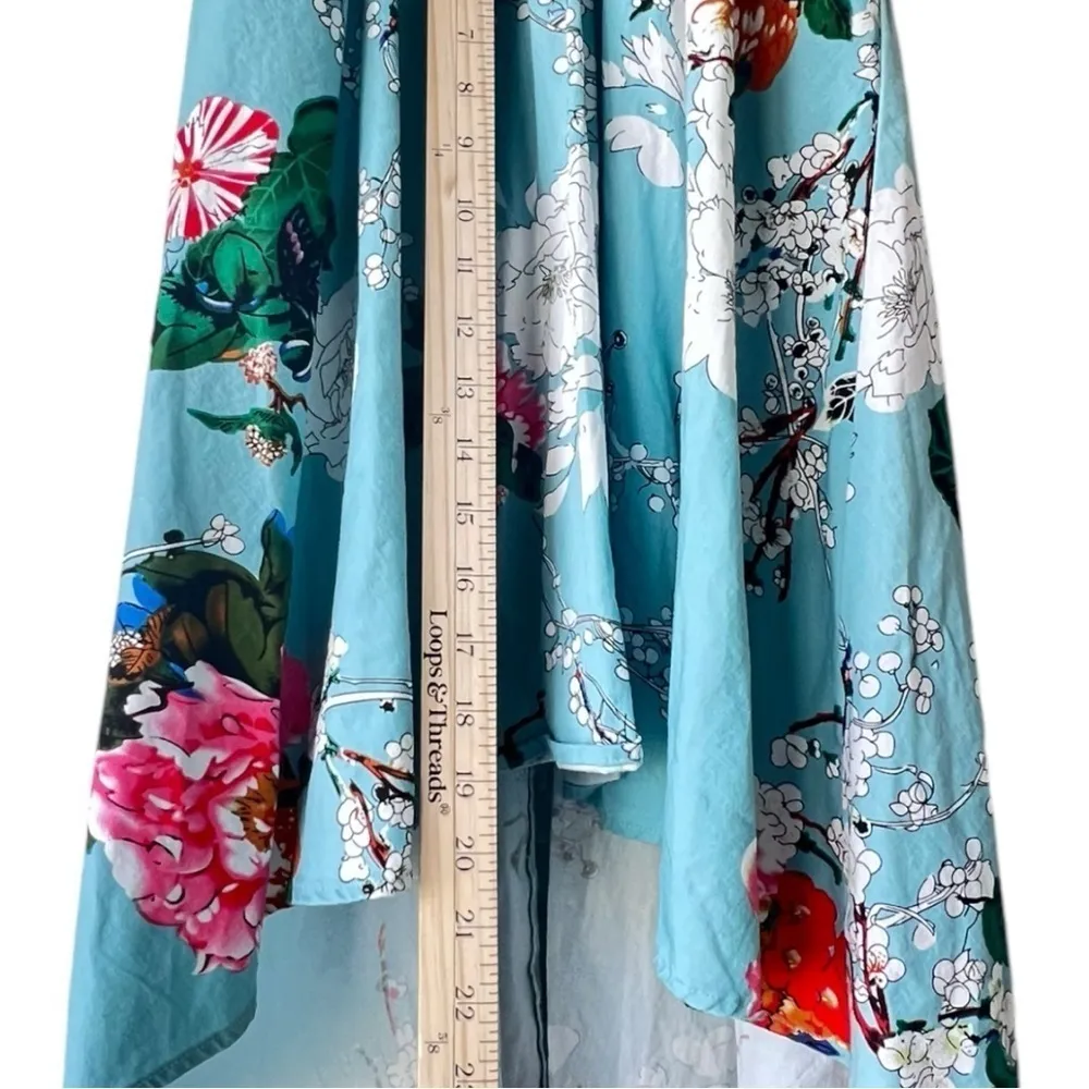 Women's Dress light top floral vintage short in the front urban blue tells L. Size L - Image 7