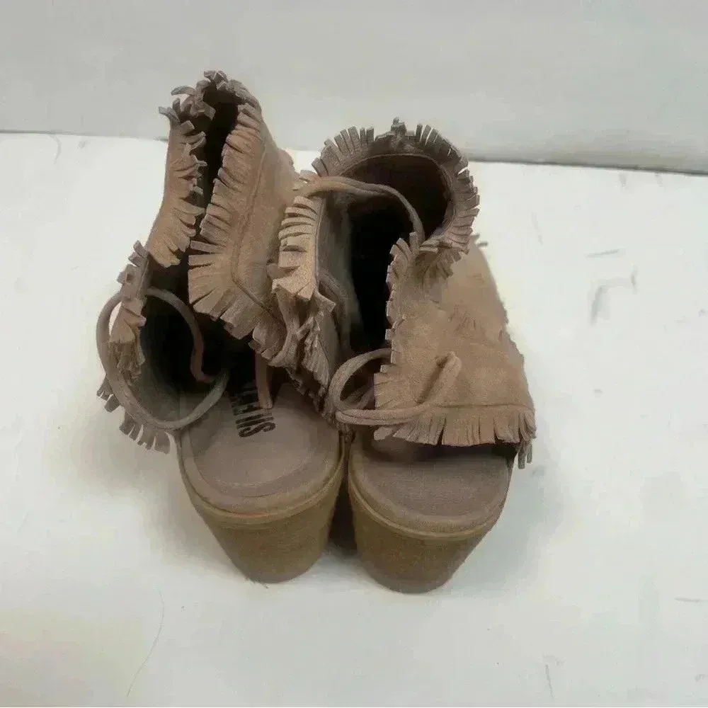 Silent D Tan Suede Fringe Western Ankle Boot Size 7 - Image 4