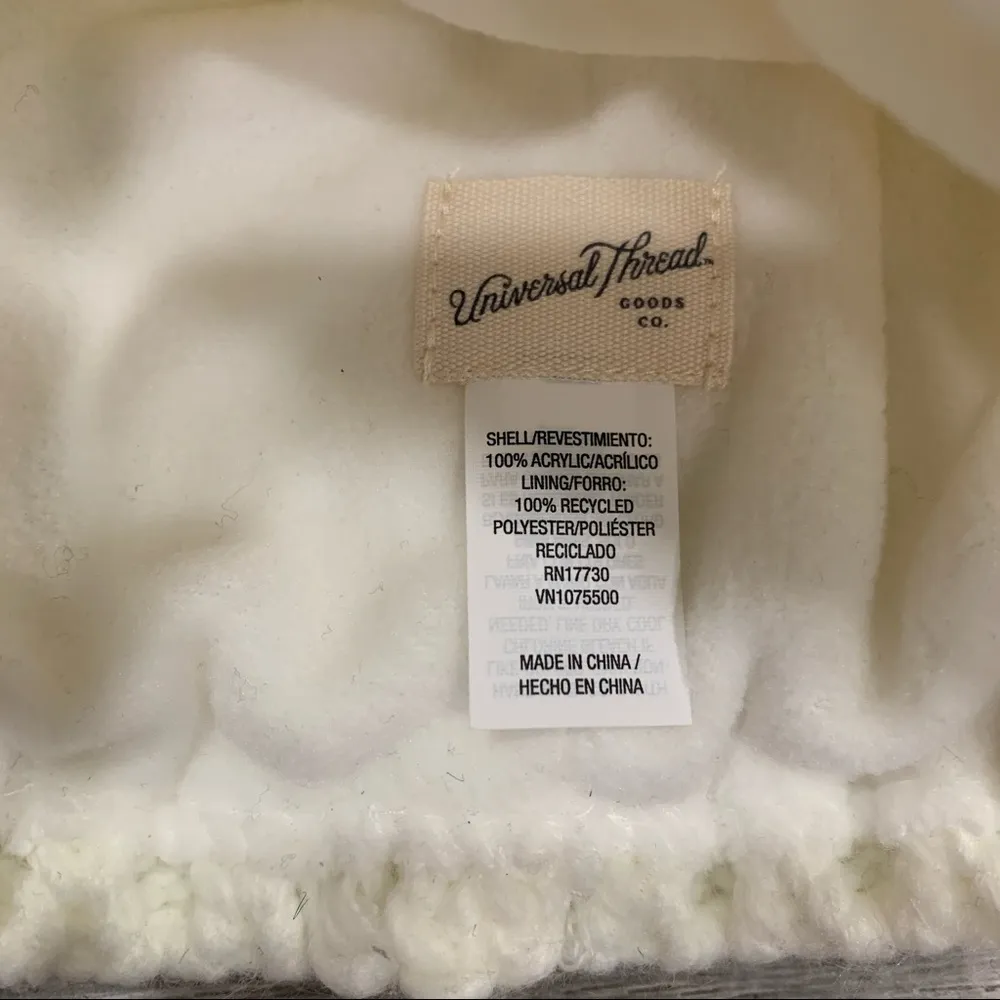 NWOT Universal Thread Off White Hand Knit Beanie - Image 4