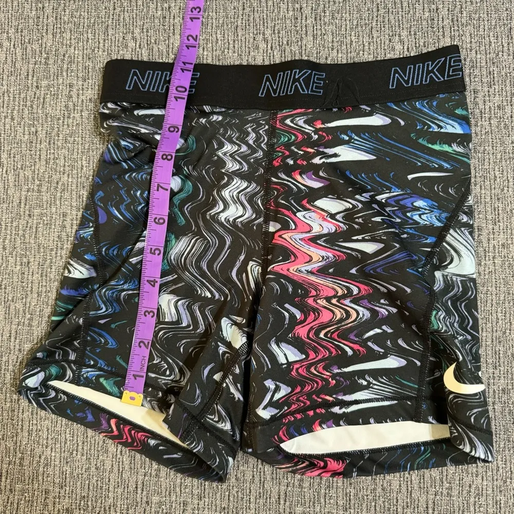 Nike Bike Shorts - Image 9