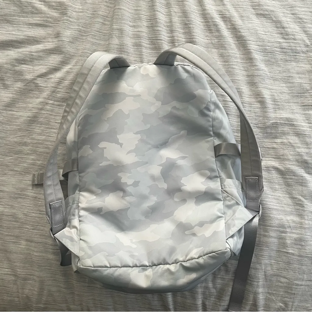 Lululemon  white camo backpack - Image 3