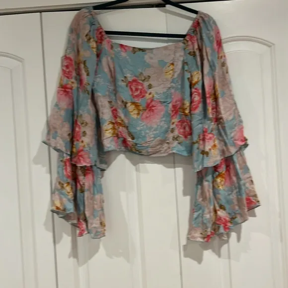 Willow root small flowy crop top with wide‎ sleeves - Image 3