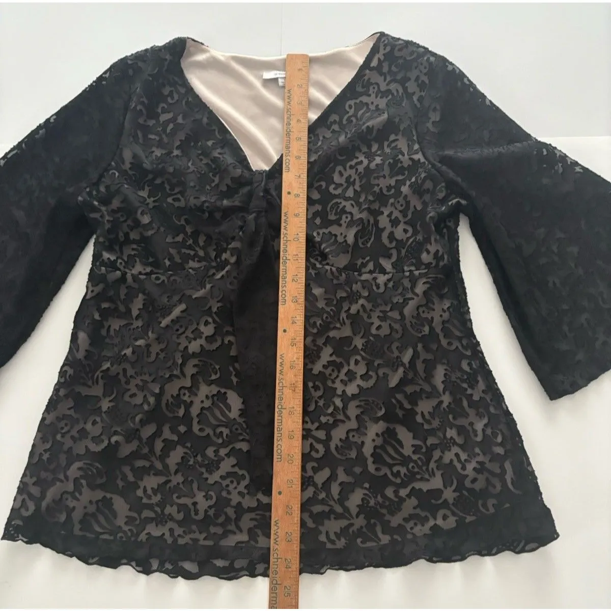 Dressbarn Babydoll Top L Black Lace Y2K Velvet Burnout Whimsigoth Bell Sleeve Size L - Image 6