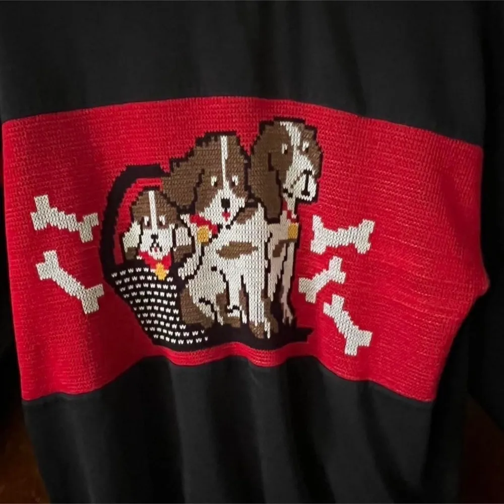 Vintage granny core 70s dog and bones sweatshirt. Size generous, medium Black - Image 3