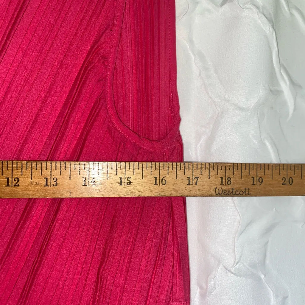 Beyond Words Pink Long Wide Leg Flowey Jumpsuit Romper Size Large Ribbed Red - Image 5