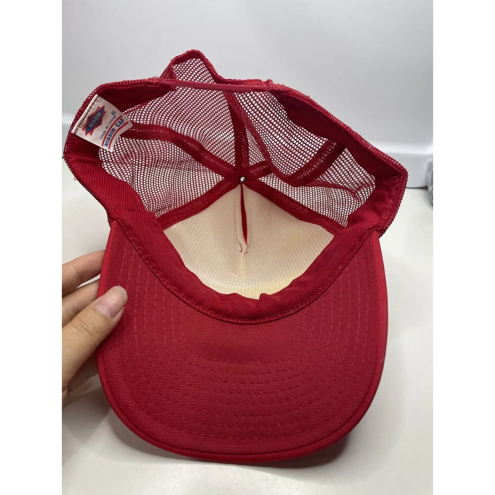 Vintage "TOMGIRL" ON RAINBOW DESIGN PATCH Red Roped Trucker Hat Cap - Image 6