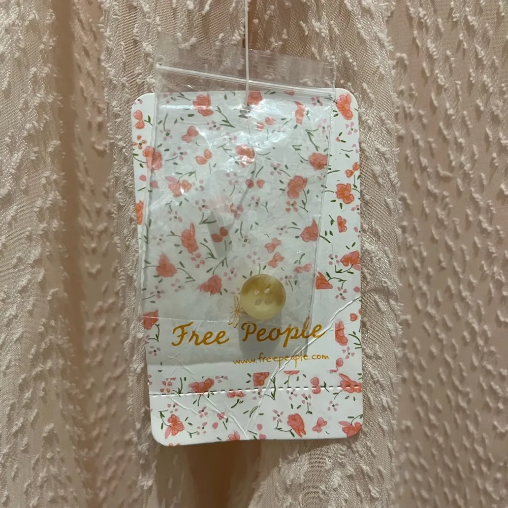 Free People blush sheer top XS - Image 6